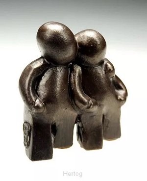 Beeldje Vriendschap - brons 6 cm.