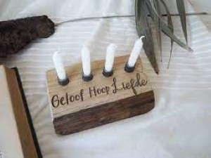 Geloof Hoop Liefde - Kaarsenhouder Advent