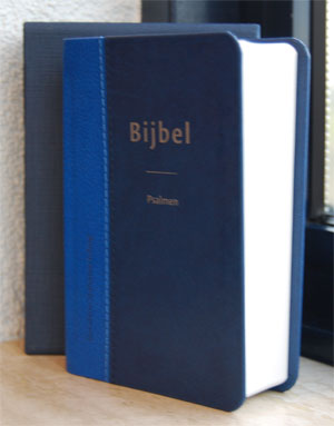 Bijbel HSV met psalmen vivella 8,5x12,5 cm. met koker