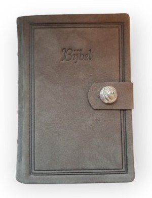 GBSD goudsnee, nubuck A grijs - zilveren drukknop gevouwen handen